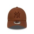 Winter hat New Era League Essential 9Forty New York Yankees dark auburn 3