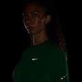 Women's running longsleeve Nike Swift Dri-FIT UV illusion green 4