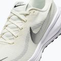 Women's running shoes Nike Revolution 8 sail/white/black/metallic silver 7
