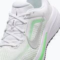 Women's running shoes Nike Quest 7 white/illusion green/metallic silver 7