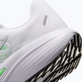 Women's running shoes Nike Quest 7 white/illusion green/metallic silver 8