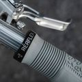 Leatt ReaFlex 6.0 Regular 31 mm granite handlebar grips 4