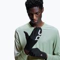 On Core black running gloves 2