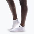 On Performance Run Low socks white/glacier 3
