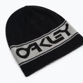 Oakley TNP Reversible blackout/white winter beanie 2