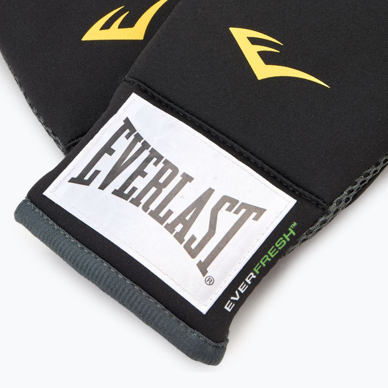 Everlast Heavy Bag boxing gloves black 4