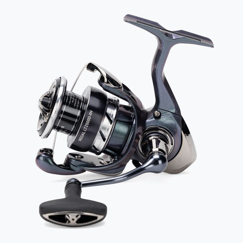 Daiwa 24 Regal LT spinning reel 3