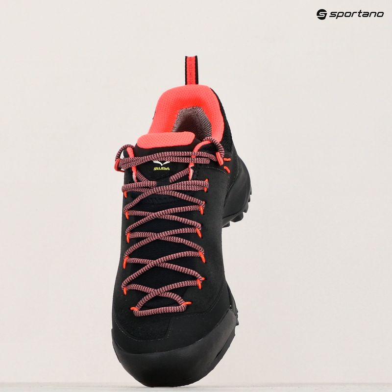 Salewa Wildfire Leather GTX women's hiking boots black/fluo coral 16