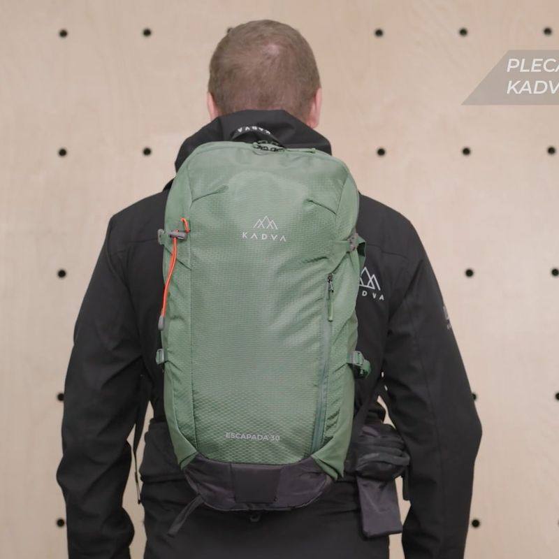 KADVA Escapada 30 l black hiking backpack 32