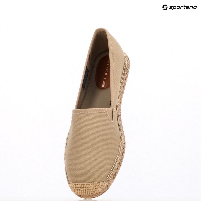 Tommy Hilfiger Flag Canvas horseradish women's shoes 9