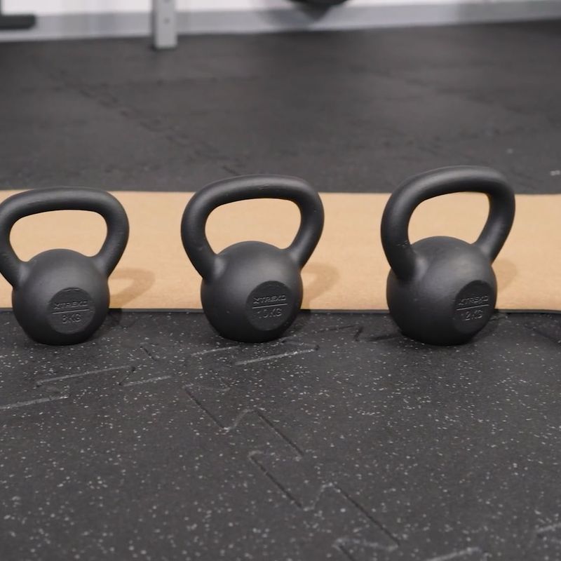 Cast-iron kettlebell TREXO 10kg black 9