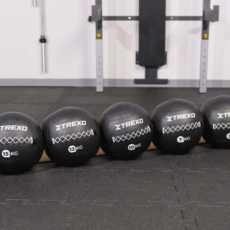 Medicine ball XTREXO Wall Ball 12 kg black 10