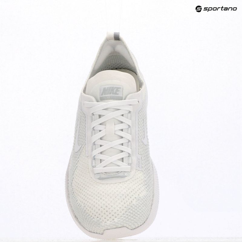 Men's training shoes Nike Free 2025 white/white/photon dust 12