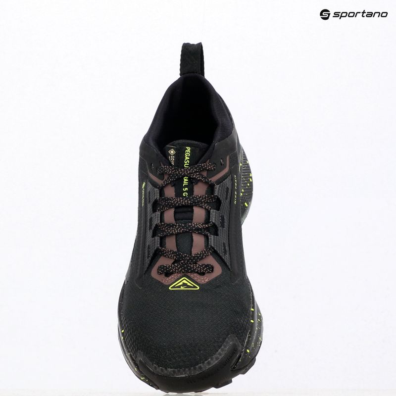 Womenʼs running shoes Nike Pegasus Trail 5 GTX black/phantom/tattoo/volt ice 11