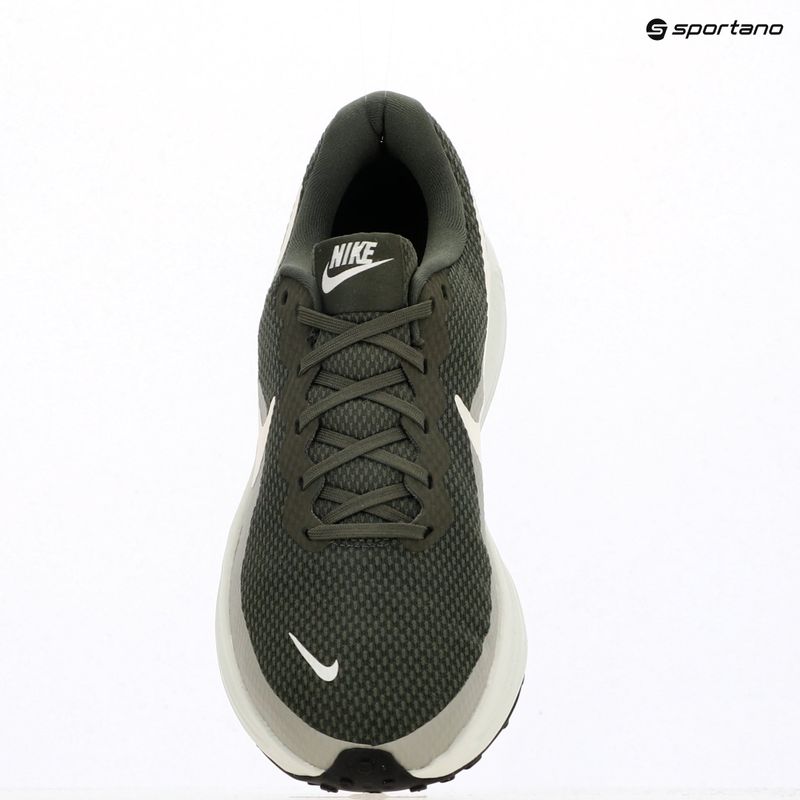 Men's running shoes Nike Revolution 8 cargo khaki/spruce aura/spruce fog/sail 11