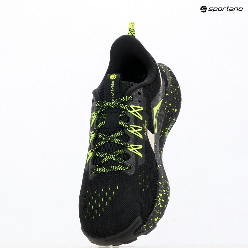Womenʼs running shoes Nike Pegasus Trail 5 black/volt ice/phantom 18