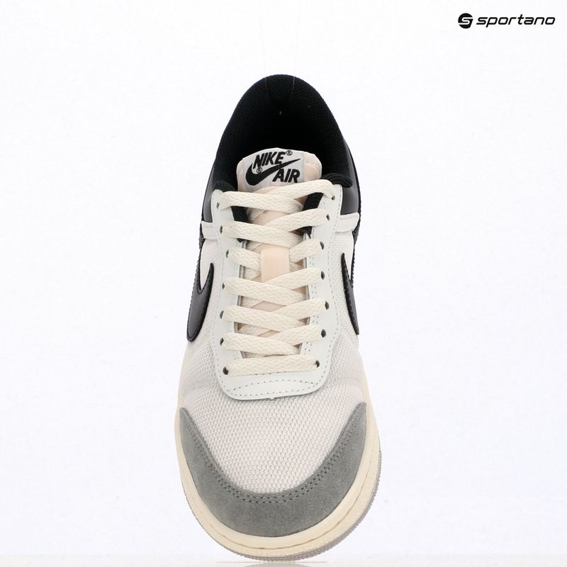 Women's Air shoes Jordan Skyline Low summit white/light smoke grey/sail/black 9