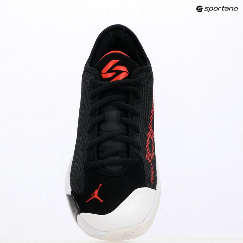 Buty do koszykówki dziecięce  Nike Jordan Luka 77 GS Jr black/white/university red 10