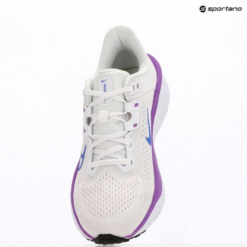 Women's running shoes Nike Quest 6 white/black/bright violet/sapphire 10