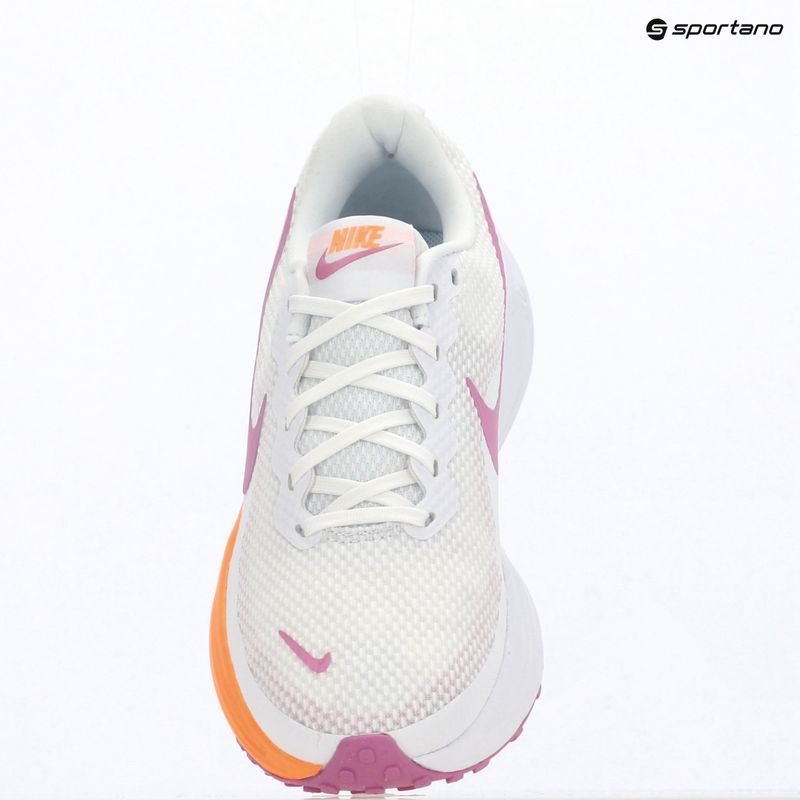 Women's running shoes Nike Revolution 8 white/orange pulse/light magenta 6