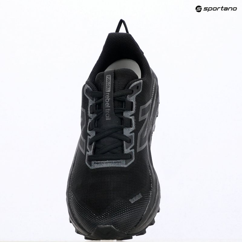 Women's running shoes New Balance Rebel V1 black/black metallic 16