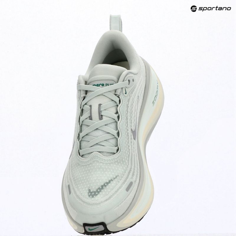 Women's running shoes Nike Vomero Plus light silver/metallic silver 14