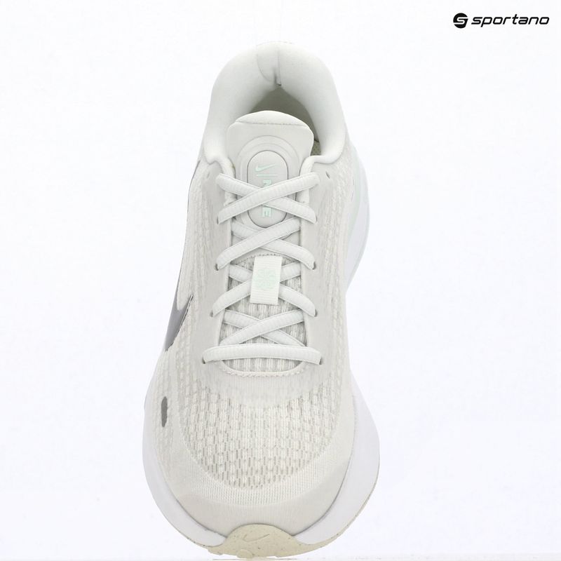 Women's running shoes Nike Journey Run summit white/metallic silver 15