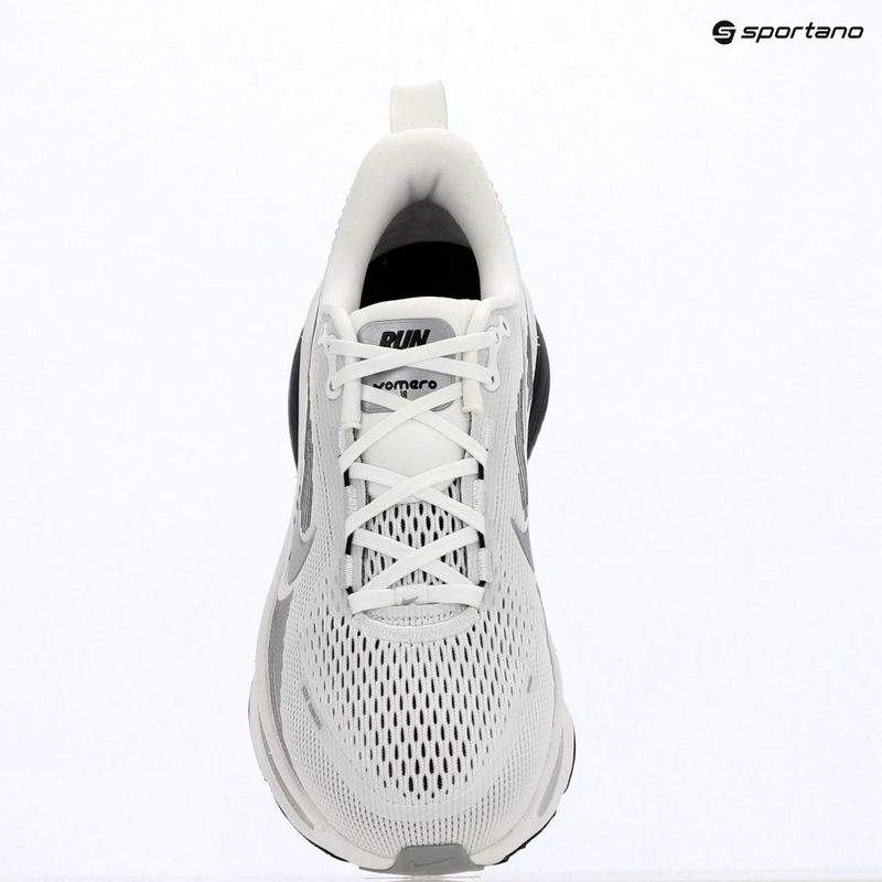 Men's running shoes Nike Vomero 18 summit white/metallic silver-black 13