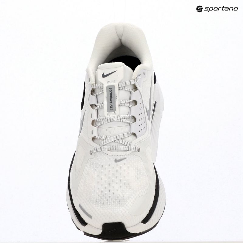 Men's running shoes Nike Structure Plus summit white/metallic silver-black 14