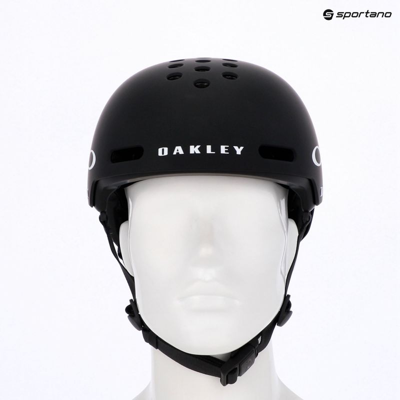 Oakley Street1 EU matte black bicycle helmet 7
