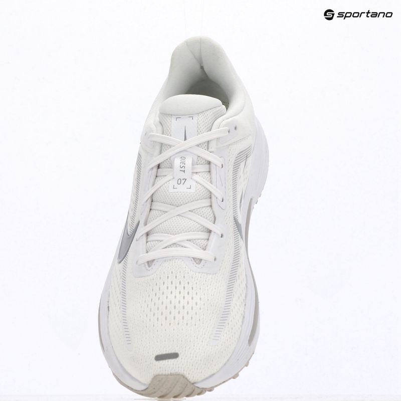 Men's running shoes Nike Quest 7 white/vast grey/vast grey/wolf grey 10