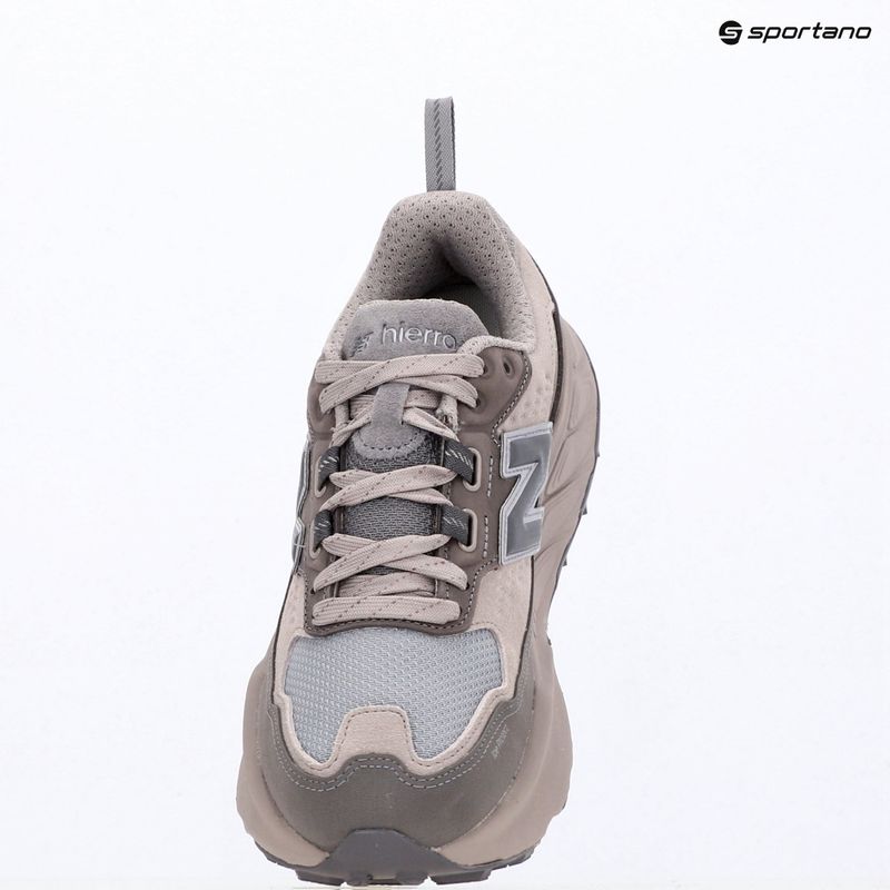 Women's running shoes New Balance Hierro Trek Nubuck Vamp V9 truffle salt/off-line grey 6