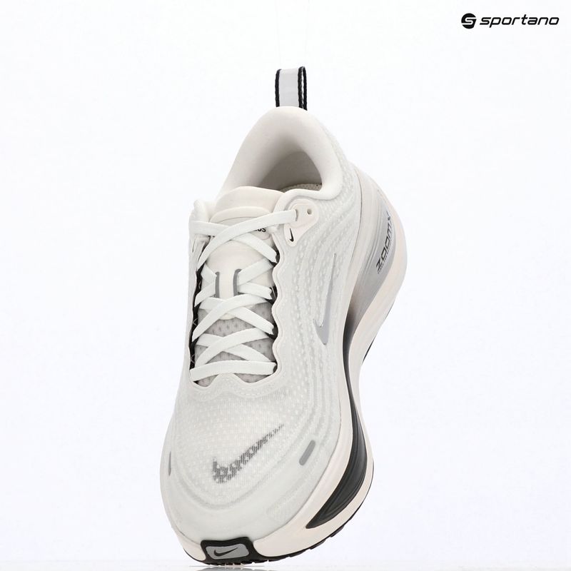 Women's running shoes Nike Vomero Plus summit white/sail/metallic silver 8