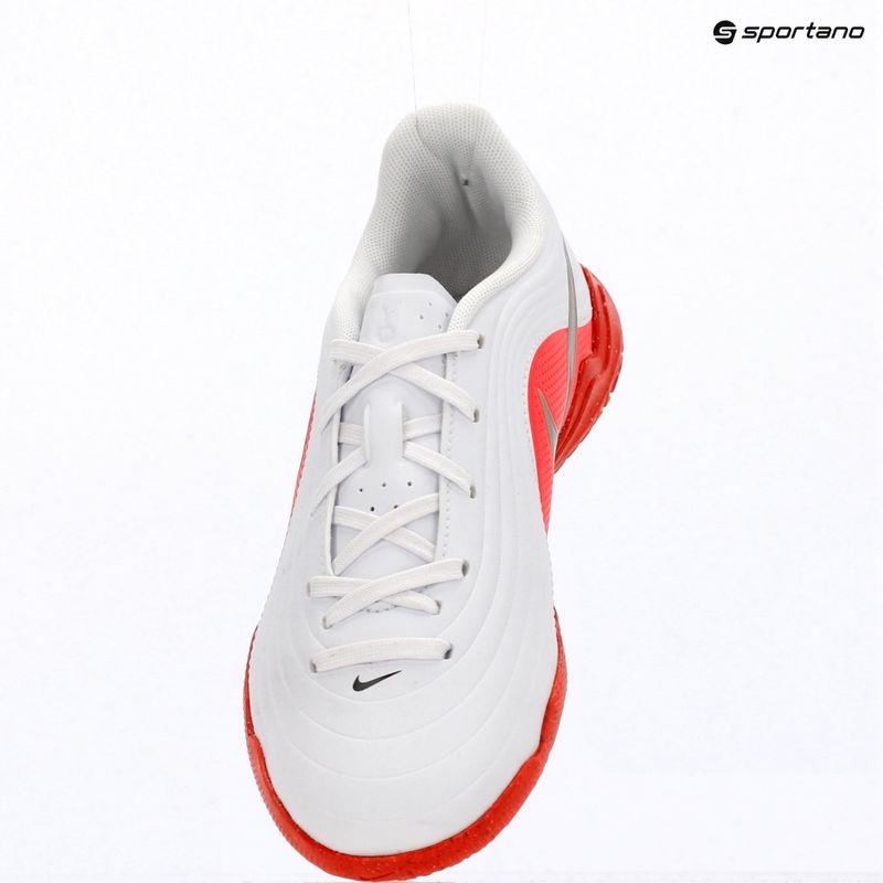 Children's football boots Nike Jr. Tiempo Maestro Club white/bright crimson/blur 8