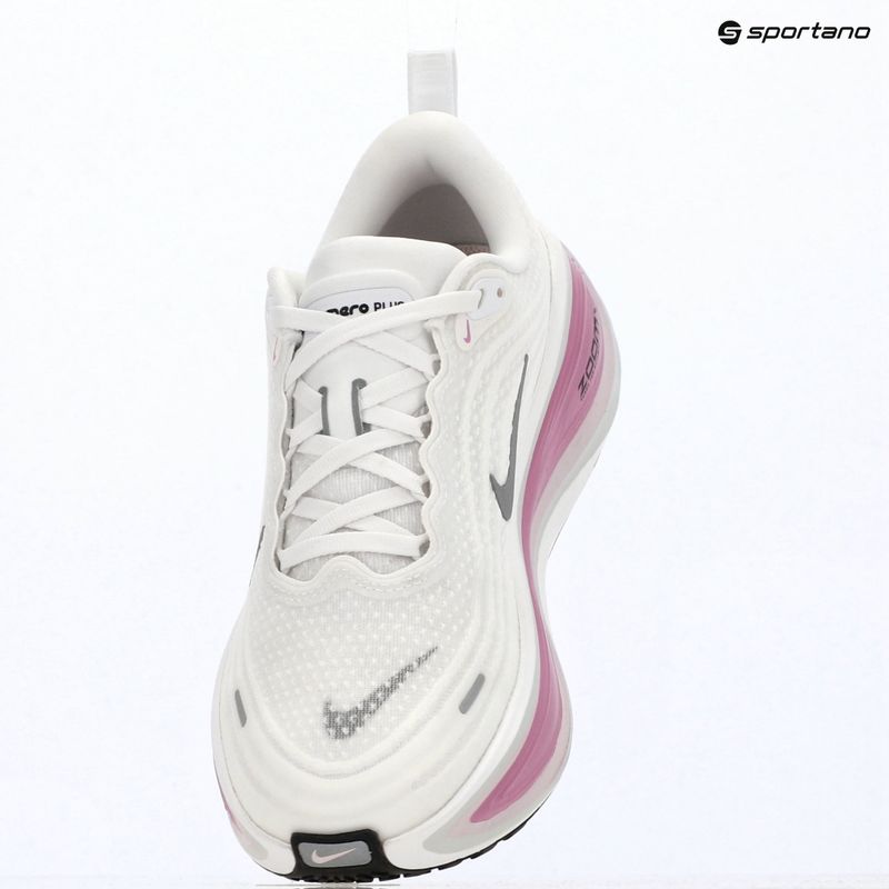 Women's running shoes Nike Vomero Plus white/bleached lilac/metallic silver 18