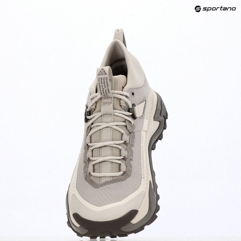 Men's trekking boots ACG Nike Zegama Hike cream li/light orewood brown/cream li 17