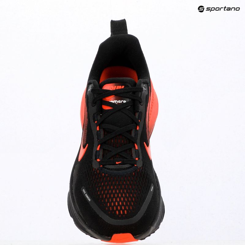 Men's running shoes Nike Vomero 18 black/university red/bright crimson 17