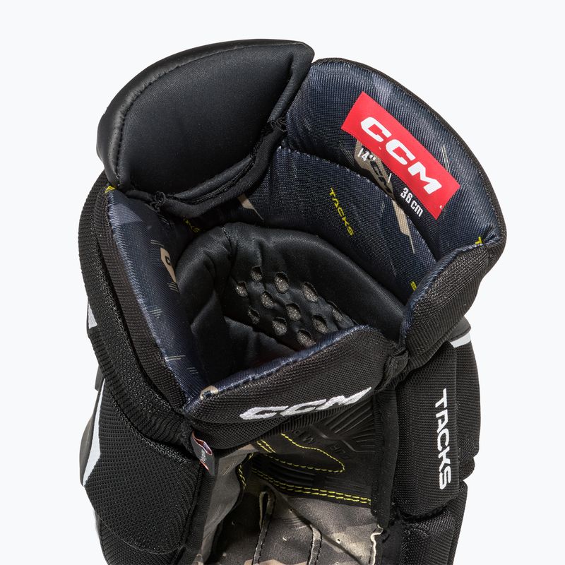 CCM Tacks AS-V Pro YTH black/white children's hockey gloves 4