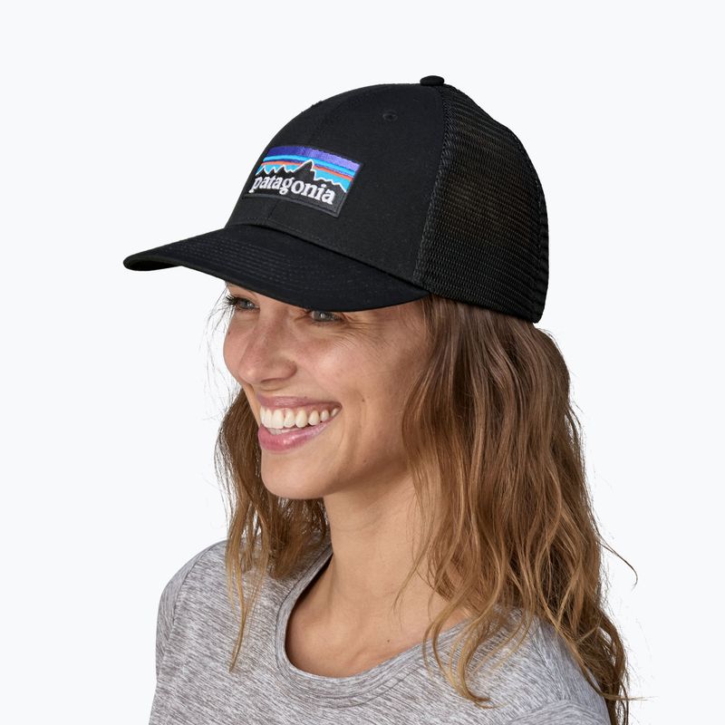 Patagonia P-6 Logo LoPro Trucker cap black 10