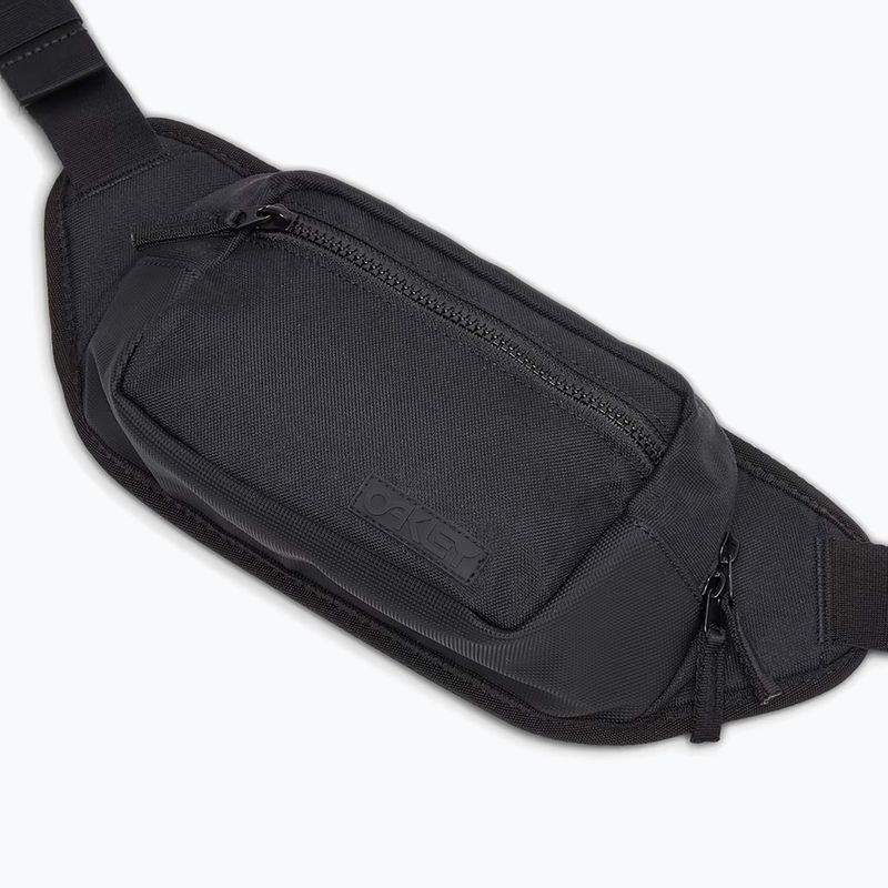 Oakley Transit Belt 2 l blackout kidney pouch 3