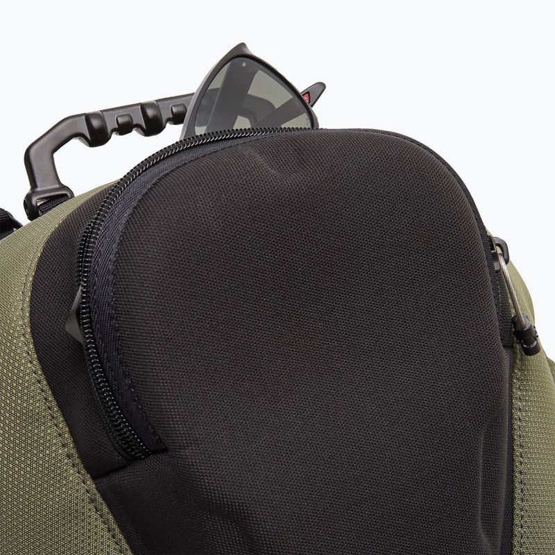 Oakley Kitchen Sink 34 l new dark brush hiking backpack 4