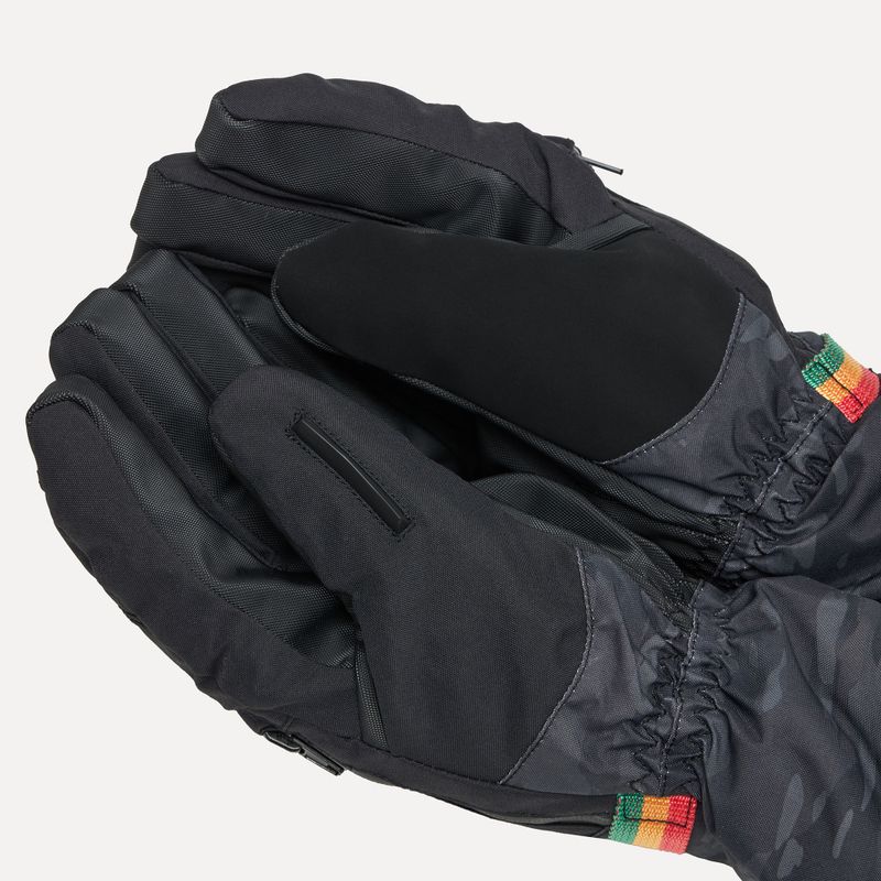 Men's Dakine Titan Gore-Tex snowboard gloves black vintage camo 5