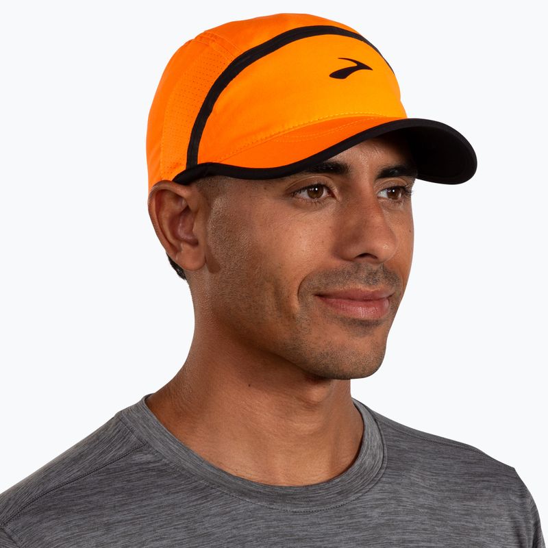 Brooks Base fluoro flash/black baseball cap 2