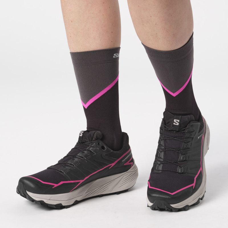 Women's running shoes Salomon Thundercoss GTX black/black/pink 8