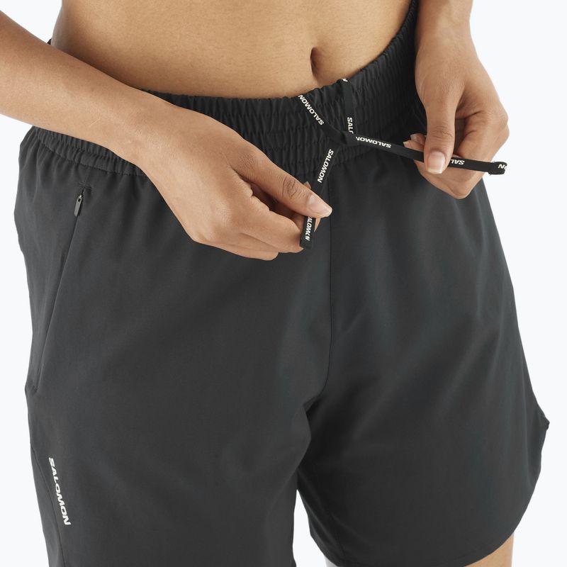Salomon SHAKEout Core 6" deep black women's running shorts 3