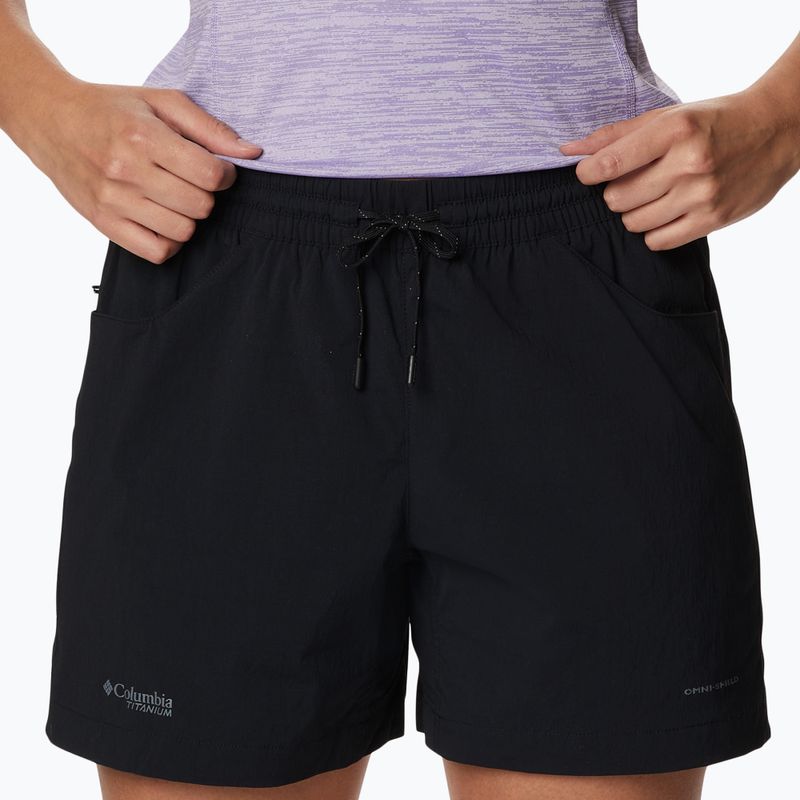 Columbia Titan LW women's trekking shorts black 2034881 4