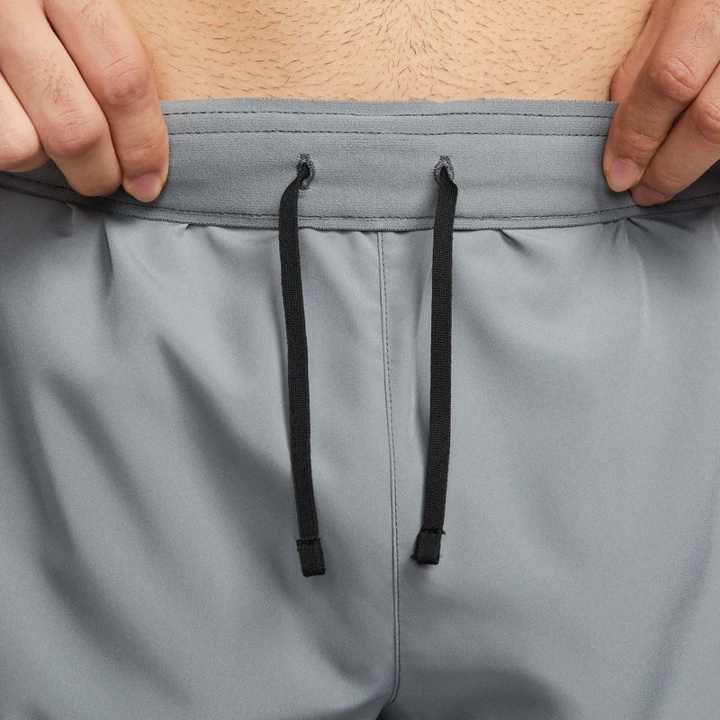 Men's shorts Nike Challenger Dri-Fit smoke grey/smoke grey 7