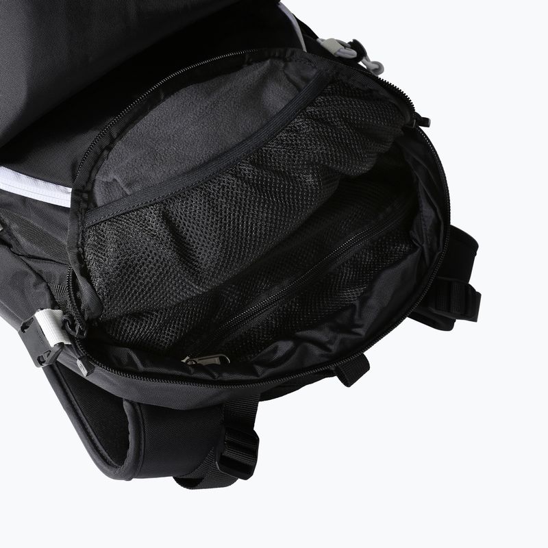 The North Face Snomad 34 l black/white snowboard backpack 5