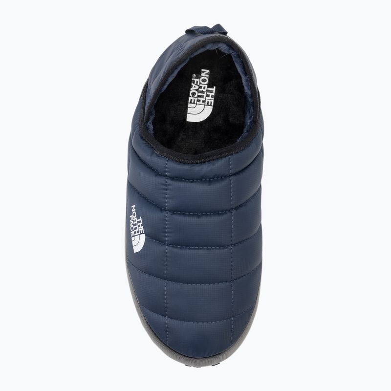 Men's slippers The North Face Thermoball Traction Mule V summit navy/white 5