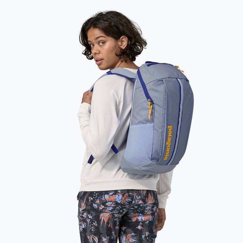 Patagonia Black Hole Pack 25 l pale periwinkle hiking backpack 4